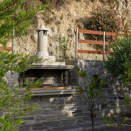 Villas Alexandros Kalamaki  Rom bilde