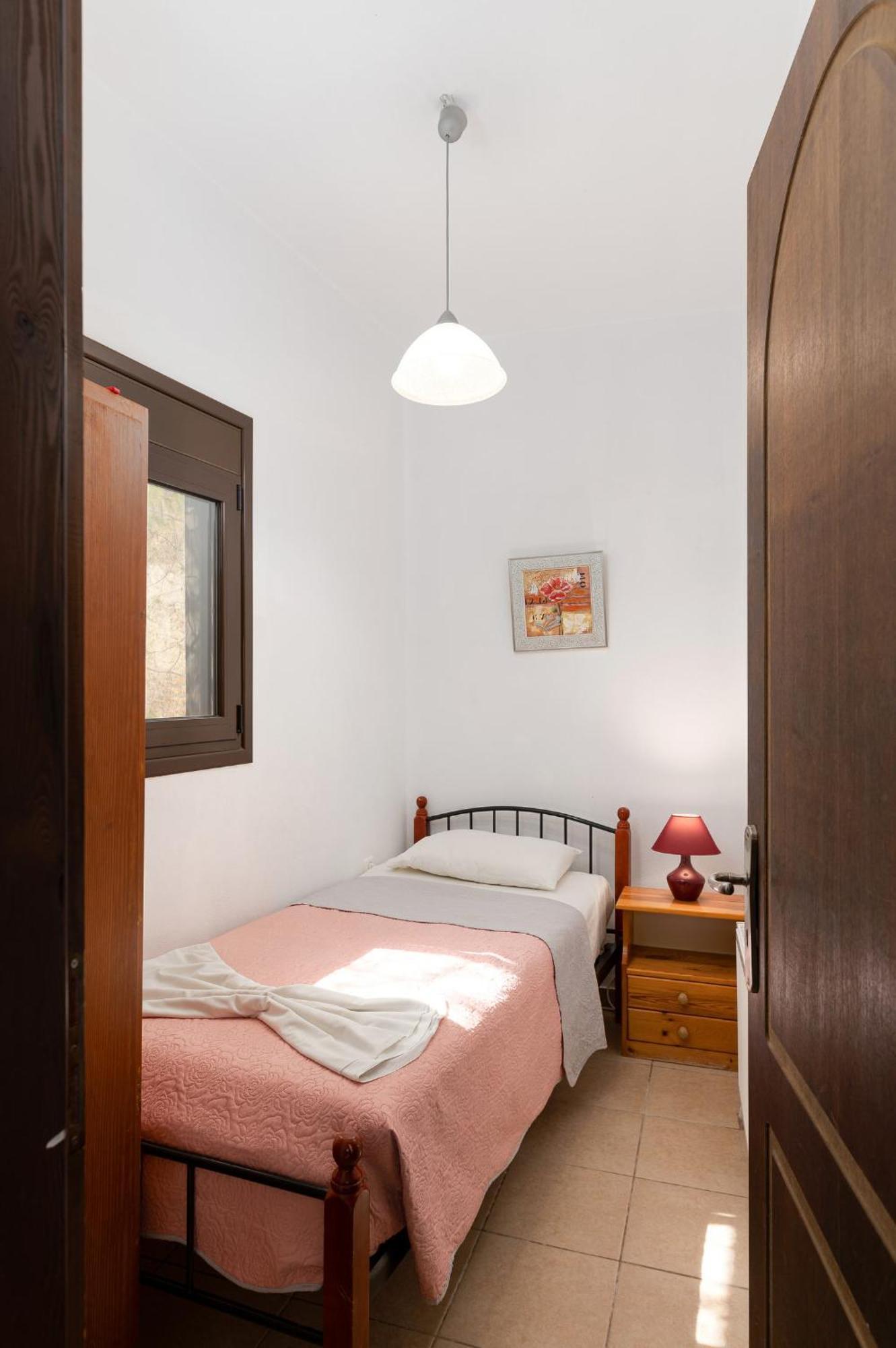 Villas Alexandros Kalamaki  Rom bilde